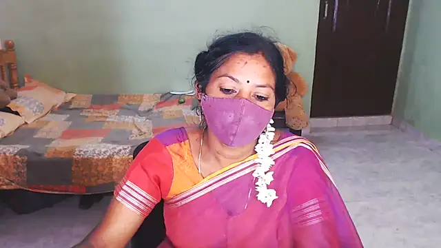 Snapshot of Novapol chatting on February 18, 2026, 1:18 pm Novapol online show from February 18, 2026, 1:18 pm