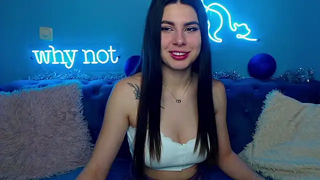 Snapshot of ViollinaLove chatting on January 6, 2025, 5:41 am ViollinaLove online show from January 6, 2025, 5:41 am