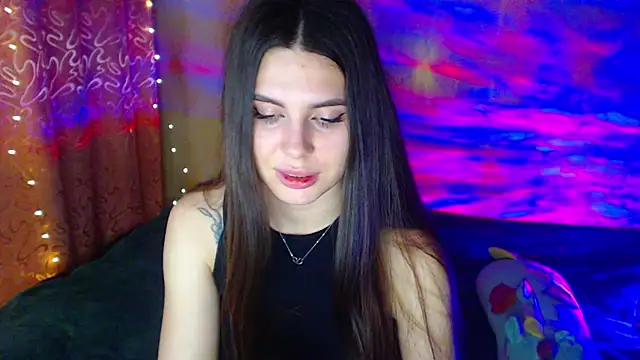 Snapshot of ViollinaLove chatting on February 1, 2025, 2:45 pm ViollinaLove online show from February 1, 2025, 2:45 pm