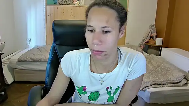 AaliyahHarris online show from May 22, 2026, 4:23 pm