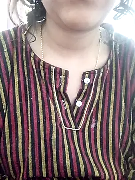 Snapshot of Lavanya_Shah chatting on March 18, 2025, 5:41 am Lavanya Shah online show from March 18, 2025, 5:41 am