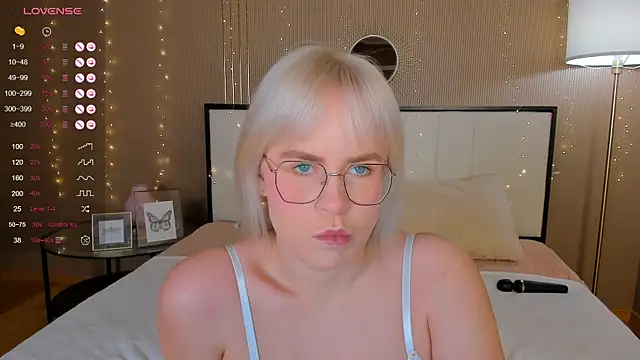 Snapshot of bellatip chatting on October 18, 2025, 12:57 am bellatip online show from October 18, 2025, 12:57 am