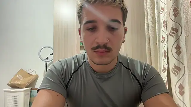 igiuil online show from November 17, 2025, 10:26 pm