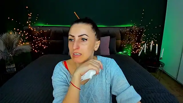 Rebecca Diamond online show from March 16, 2026, 6:17 am