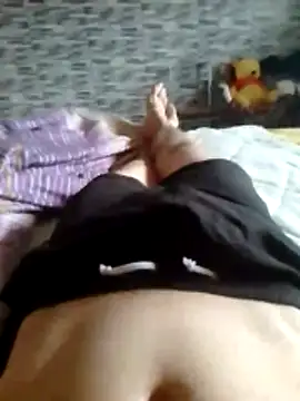 Snapshot of Rolandxxxr chatting on February 23, 2026, 8:12 am Rolandxxxr online show from February 23, 2026, 8:12 am