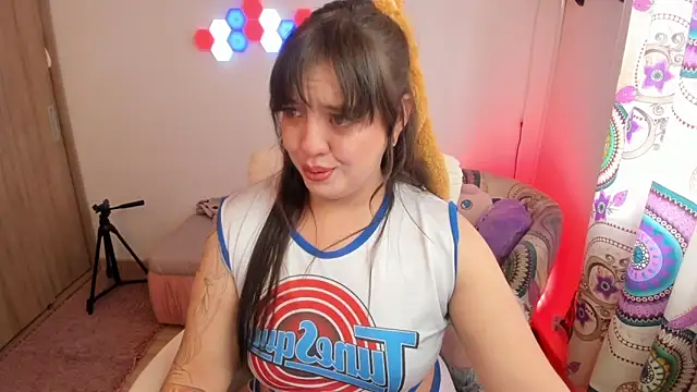 Snapshot of sophia_grants chatting on November 2, 2025, 11:45 am sophia grants online show from November 2, 2025, 11:45 am