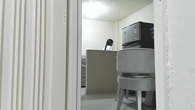 mara2020 69 online show from April 13, 2026, 1:27 pm