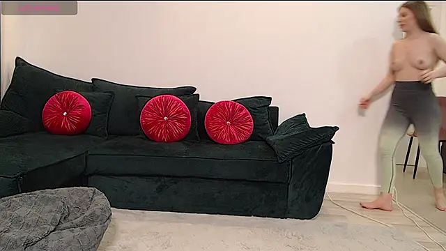 natasha-bigas online show from February 3, 2026, 7:19 pm