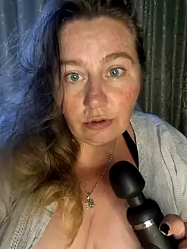 Iceprincess2bad4u online show from January 2, 2025, 4:46 pm