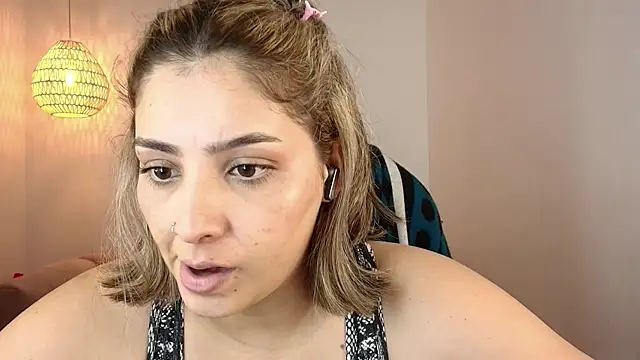 YummyAnna  online show from June 10, 2026, 8:19 pm