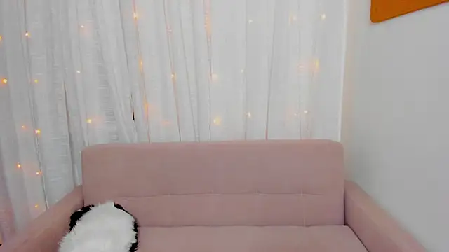 Snapshot of FieryHeart chatting on February 12, 2026, 6:36 pm FieryHeart online show from February 12, 2026, 6:36 pm