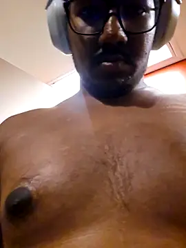 dulcetnukem online show from March 26, 2026, 11:54 pm