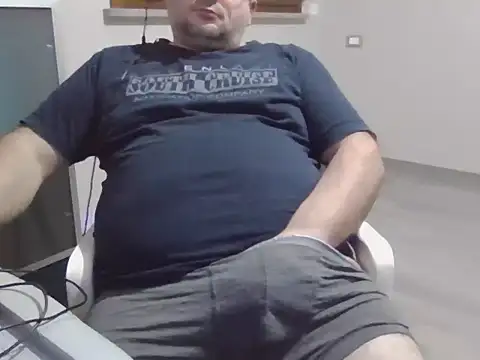 iron boy80 online show from December 11, 2024, 10:38 pm