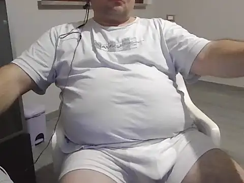 iron boy80 online show from January 25, 2025, 6:02 pm