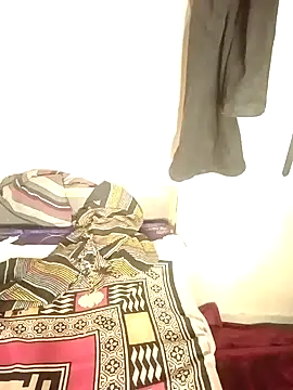 Sweet-Berry online show from January 28, 2025, 7:32 pm