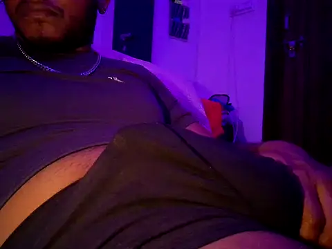 Snapshot of piratess chatting on February 7, 2026, 10:02 pm piratess online show from February 7, 2026, 10:02 pm