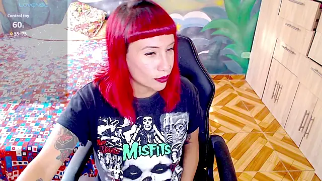 Snapshot of Eimy_lorens chatting on March 2, 2026, 8:15 pm Eimy lorens online show from March 2, 2026, 8:15 pm