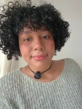 Snapshot of Electric_bae chatting on February 1, 2026, 2:15 pm Electric bae online show from February 1, 2026, 2:15 pm