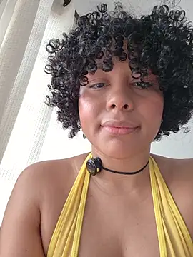 Snapshot of Electric_bae chatting on February 15, 2026, 2:36 pm Electric bae online show from February 15, 2026, 2:36 pm