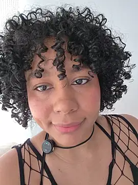 Snapshot of Electric_bae chatting on February 22, 2026, 1:31 pm Electric bae online show from February 22, 2026, 1:31 pm