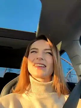 Snapshot of -AngelAri- chatting on December 14, 2025, 9:25 am -AngelAri- online show from December 14, 2025, 9:25 am