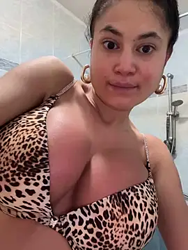 Snapshot of Fuc3dolllucy chatting on January 15, 2025, 4:04 am Fuc3dolllucy online show from January 15, 2025, 4:04 am