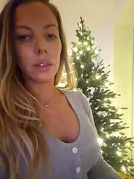 novaforyou1 online show from December 14, 2024, 7:18 am