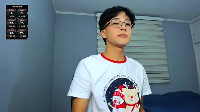 Snapshot of tom_Howard chatting on February 8, 2026, 1:09 am tom Howard online show from February 8, 2026, 1:09 am