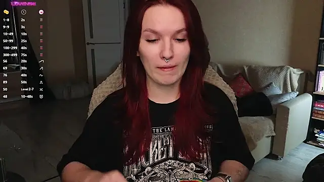 Snapshot of Val_lava chatting on January 13, 2026, 8:36 pm Val lava online show from January 13, 2026, 8:36 pm