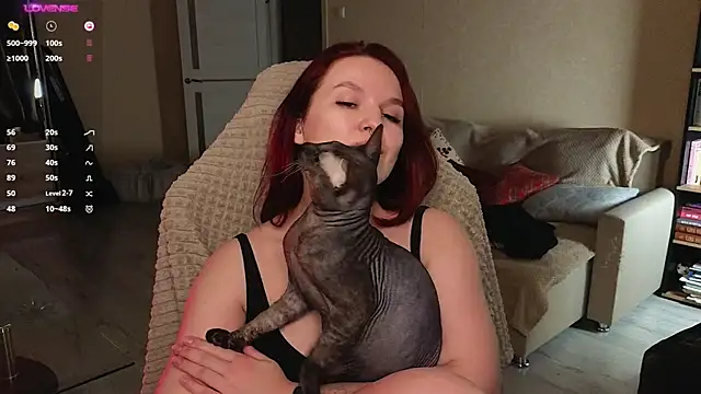 Snapshot of Val_lava chatting on January 14, 2026, 8:47 pm Val lava online show from January 14, 2026, 8:47 pm