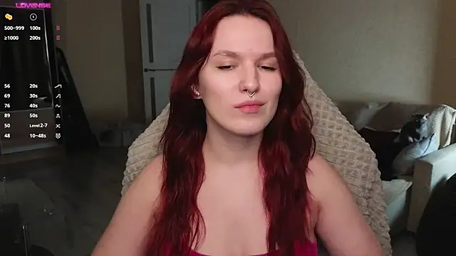 Snapshot of Val_lava chatting on February 6, 2026, 8:12 pm Val lava online show from February 6, 2026, 8:12 pm