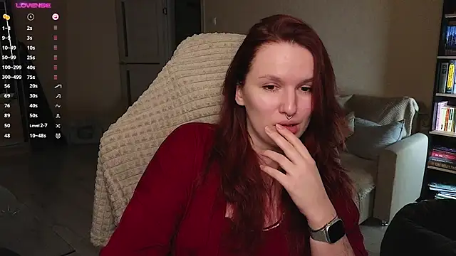 Snapshot of Val_lava chatting on February 8, 2026, 8:45 pm Val lava online show from February 8, 2026, 8:45 pm