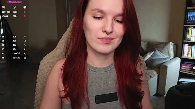 Snapshot of Val_lava chatting on February 20, 2026, 8:53 pm Val lava online show from February 20, 2026, 8:53 pm