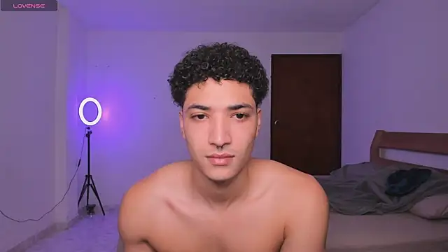 Snapshot of MitchellXD chatting on December 22, 2024, 4:27 pm MitchellXD online show from December 22, 2024, 4:27 pm