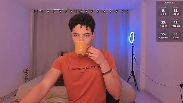 Snapshot of MitchellXD chatting on February 15, 2025, 3:06 pm MitchellXD online show from February 15, 2025, 3:06 pm