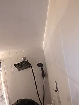 Snapshot of JadaSkyy chatting on December 3, 2025, 5:11 pm JadaSkyy online show from December 3, 2025, 5:11 pm