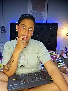 Snapshot of SunnyLovefg chatting on October 4, 2025, 3:48 am SunnyLovefg online show from October 4, 2025, 3:48 am