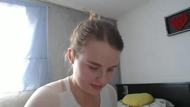 HellenMiyer1111 online show from February 27, 2025, 9:14 pm