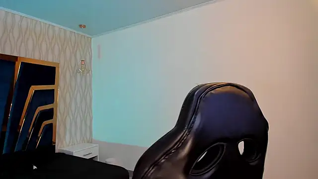 Snapshot of Petesevans chatting on October 28, 2025, 11:18 pm Petesevans online show from October 28, 2025, 11:18 pm