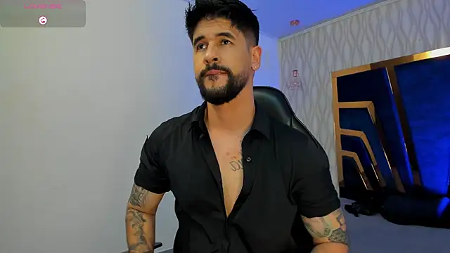 Snapshot of Petesevans chatting on November 22, 2025, 11:37 pm Petesevans online show from November 22, 2025, 11:37 pm