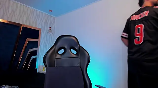 Snapshot of Petesevans chatting on December 22, 2025, 11:35 pm Petesevans online show from December 22, 2025, 11:35 pm