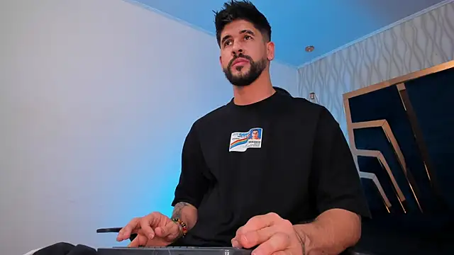 Snapshot of Petesevans chatting on January 10, 2026, 11:31 pm Petesevans online show from January 10, 2026, 11:31 pm