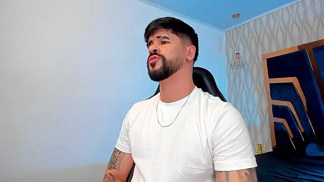 Snapshot of Petesevans chatting on January 31, 2026, 11:25 pm Petesevans online show from January 31, 2026, 11:25 pm