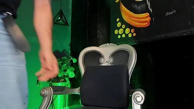 Snapshot of Petesevans chatting on February 10, 2026, 11:31 pm Petesevans online show from February 10, 2026, 11:31 pm