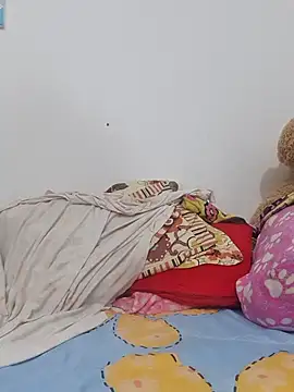 karlythothxh online show from October 12, 2025, 4:33 am