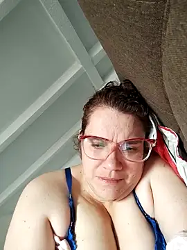 Snapshot of karlythoth@xh chatting on December 22, 2025, 5:10 pm karlythothxh online show from December 22, 2025, 5:10 pm