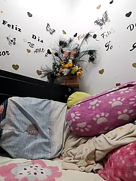 Snapshot of karlythoth@xh chatting on February 20, 2026, 10:43 pm karlythothxh online show from February 20, 2026, 10:43 pm