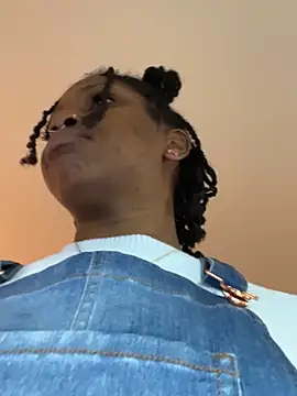 mochamimi online show from March 4, 2026, 11:22 pm