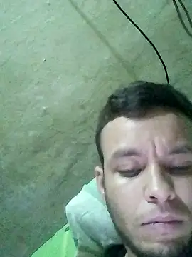 Snapshot of squirt_and_sex chatting on December 20, 2024, 9:11 am squirt and sex online show from December 20, 2024, 9:11 am