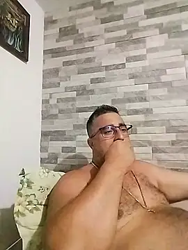ADRIAN ADI40 online show from May 25, 2026, 6:14 pm